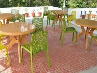 לינה וארוחת בוקר ירקאוד Sri Durga Residency מראה חיצוני תמונה