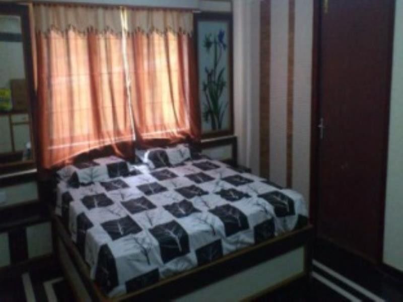 לינה וארוחת בוקר ירקאוד Sri Durga Residency מראה חיצוני תמונה
