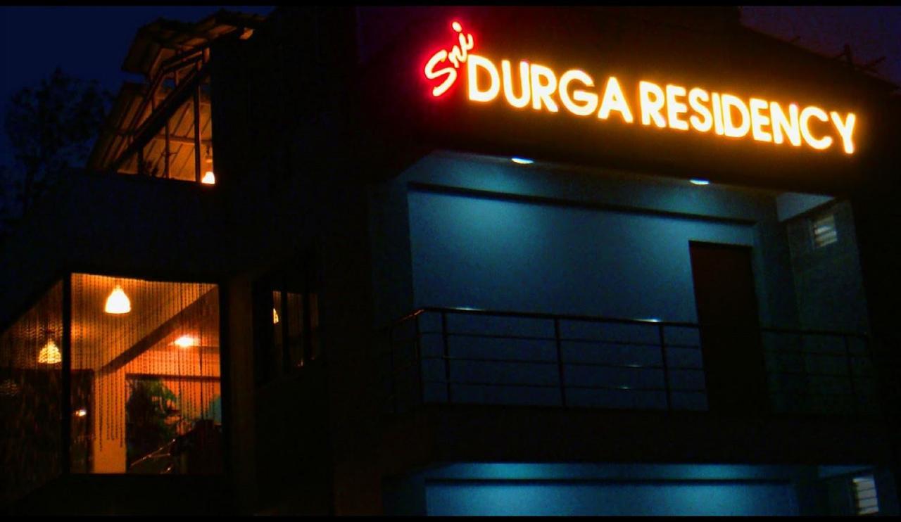 לינה וארוחת בוקר ירקאוד Sri Durga Residency מראה חיצוני תמונה